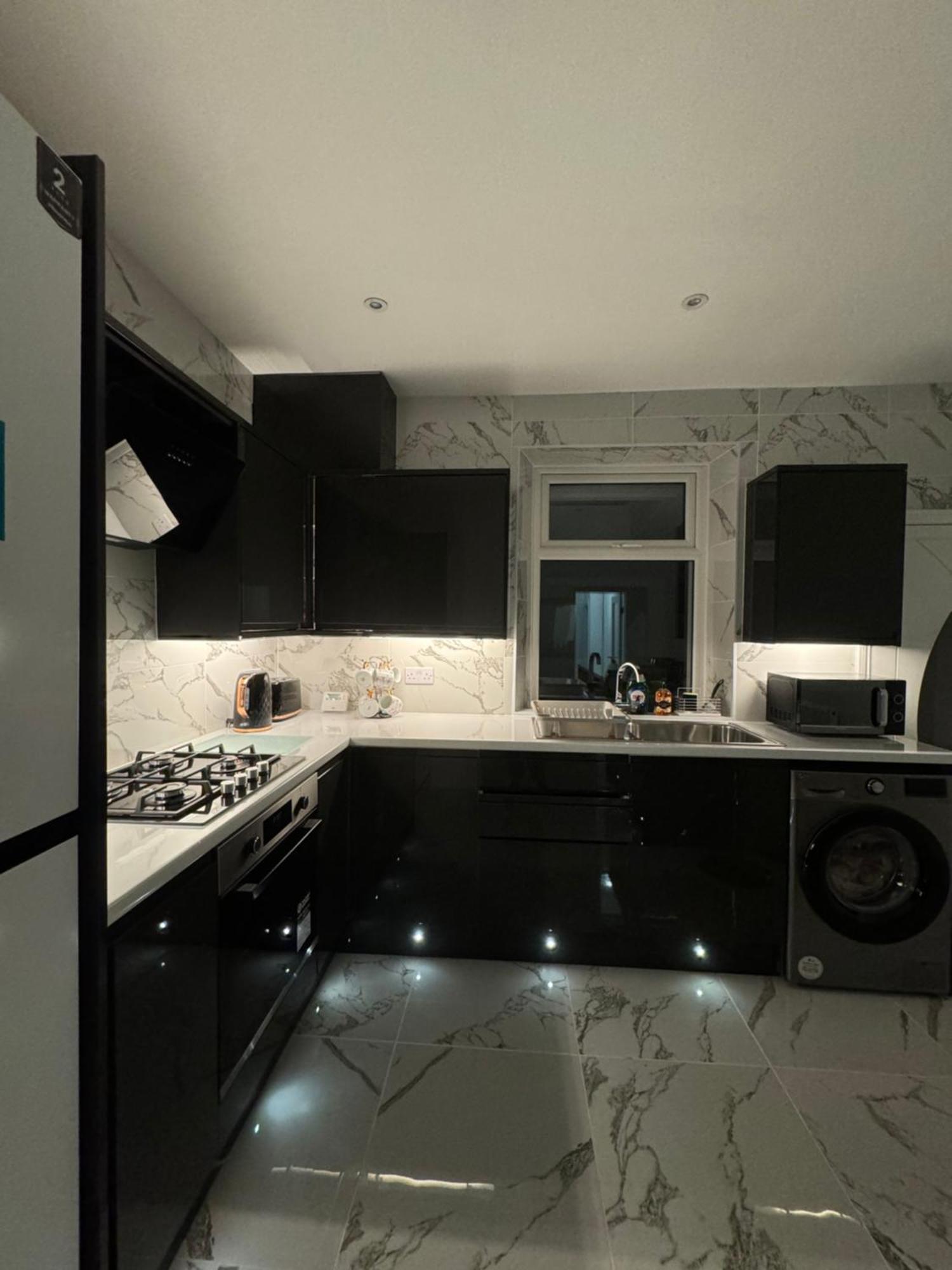 Luxury Travis House *